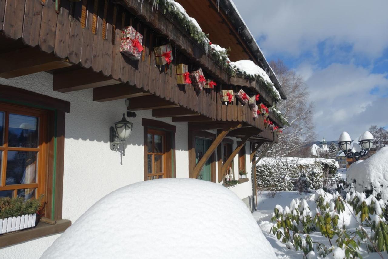 Hollhouse - Bed & Breakfast Hinterzarten Εξωτερικό φωτογραφία