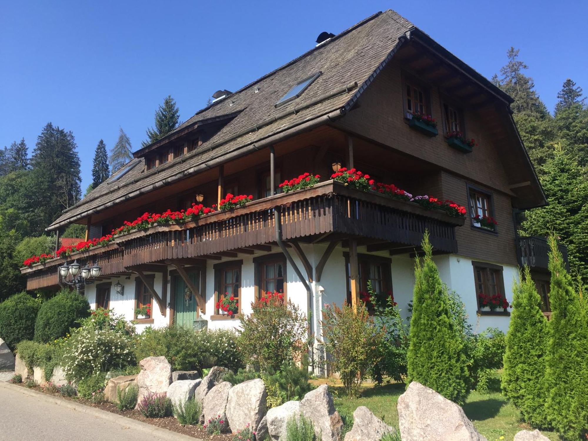 Hollhouse - Bed & Breakfast Hinterzarten Εξωτερικό φωτογραφία